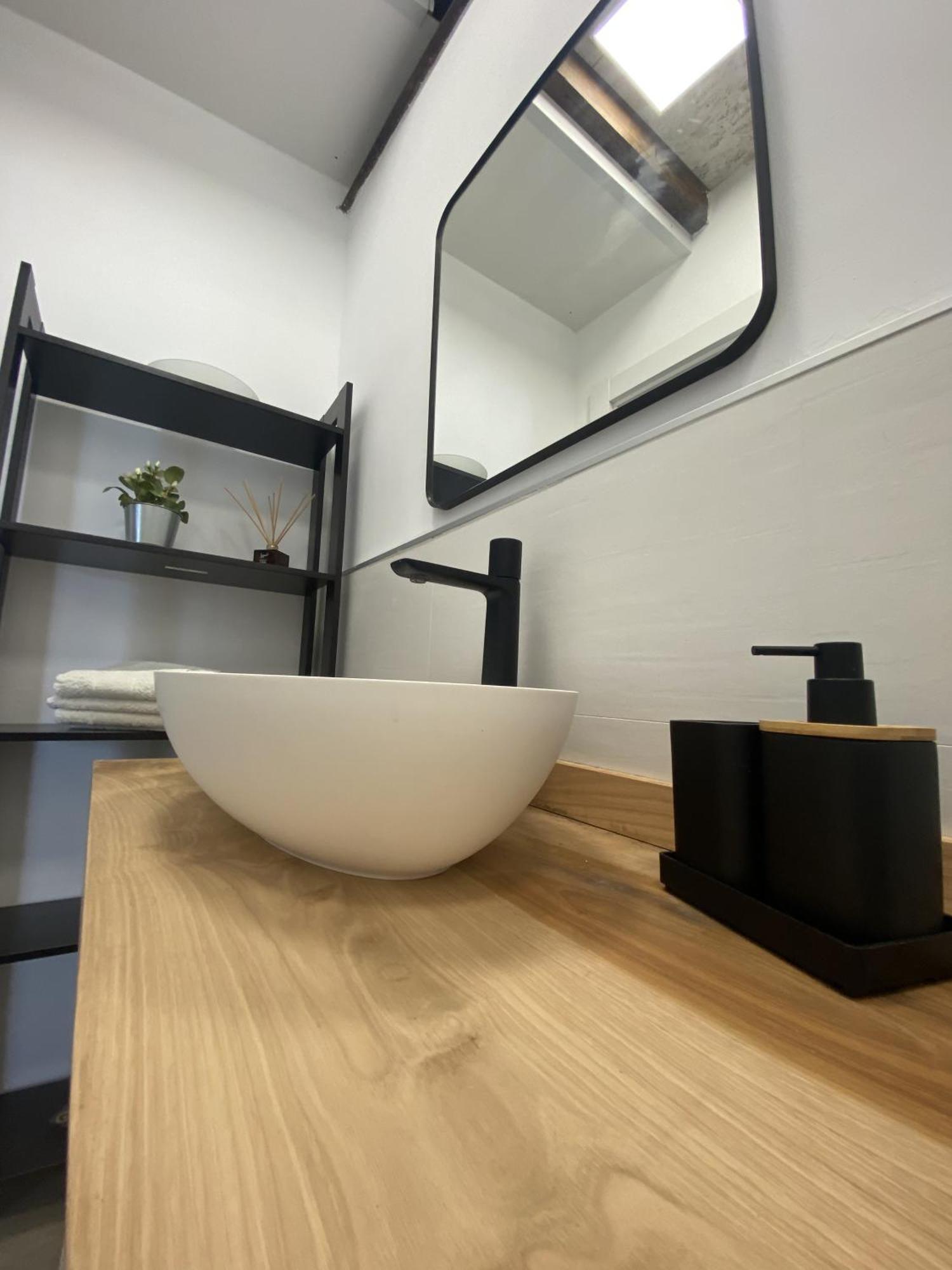 La Casa Del Barbero Villa Torrelavega Eksteriør billede