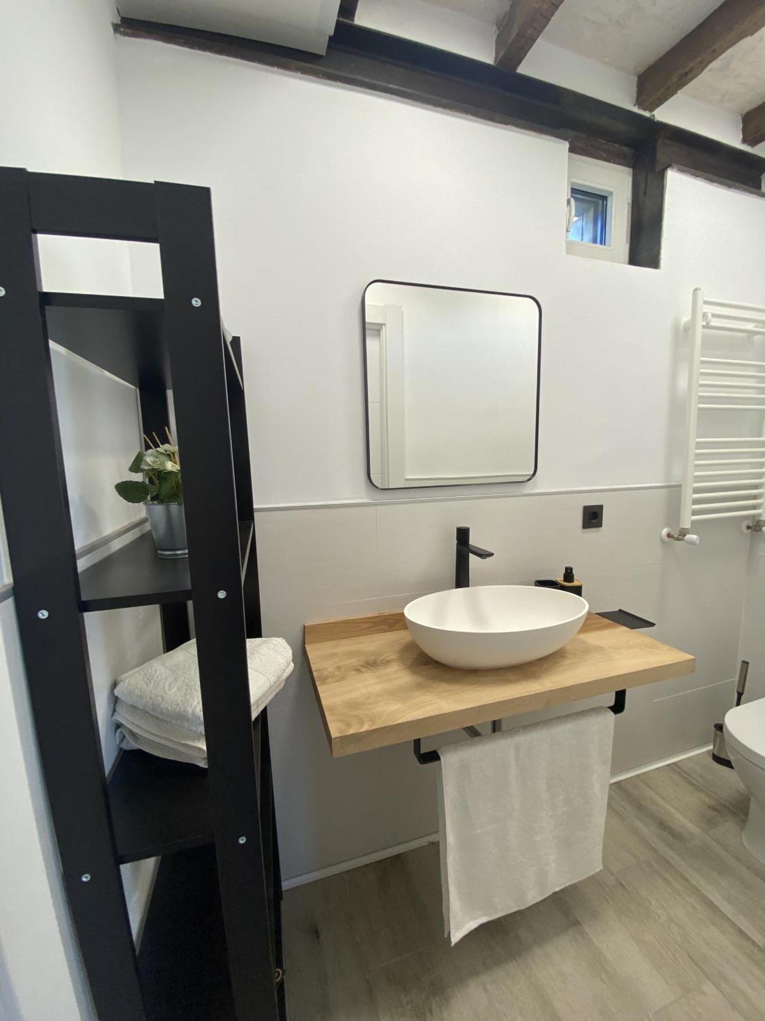 La Casa Del Barbero Villa Torrelavega Eksteriør billede